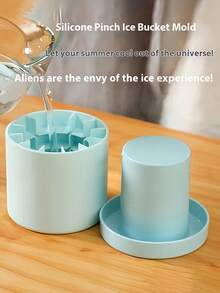 迷你便携式冰箱,紧凑型冰格,速冻冰杯,家用便携式制冰器,易于使用且经久耐用,适合制作冰块,圆柱形冰格 - 迷你杯冰桶,适用于果汁、冰桶和圆柱形杯子,果汁配件 - 彩色 - 查看 7