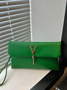 Elegant French Style Solid Color Minimalist Retro Women's Clutch Bag, With Metal Oval Buckle And Tassel Decor, Suitable For Evening, Party And Other Occasions - Green - View 9