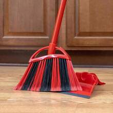 O-Cedar One Sweep Broom With Step-On Dustpan | Remove 99% With One | Lightweight Quiet Cleaning Tool | Ideal For Pet Owners - MàuA - Xem 8