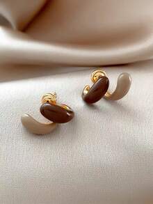 1 Pair French Retro Geometric Enamel Bicolor Minimalist Versatile Unique High-End Earrings, Front & Back Design, Suitable For Daily, Commute, Party Wear - Brown + Milk Coffee Color - View 7