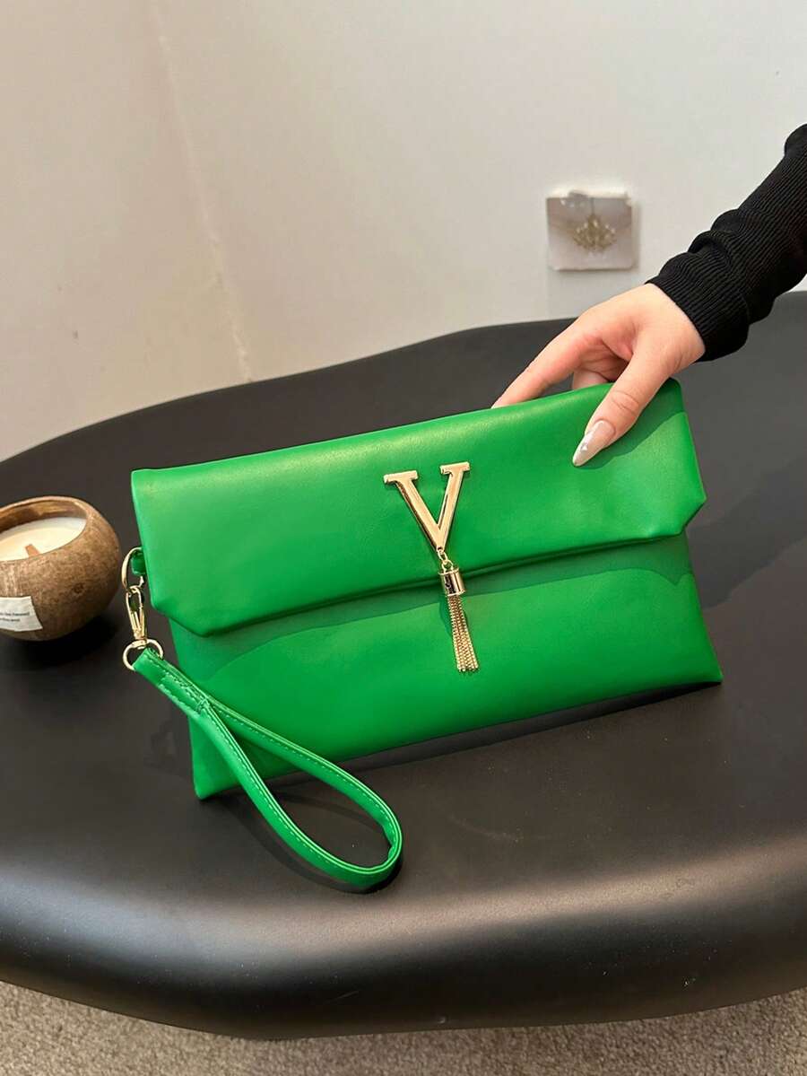 Elegant French Style Solid Color Minimalist Retro Women's Clutch Bag, With Metal Oval Buckle And Tassel Decor, Suitable For Evening, Party And Other Occasions - Green - View 1
