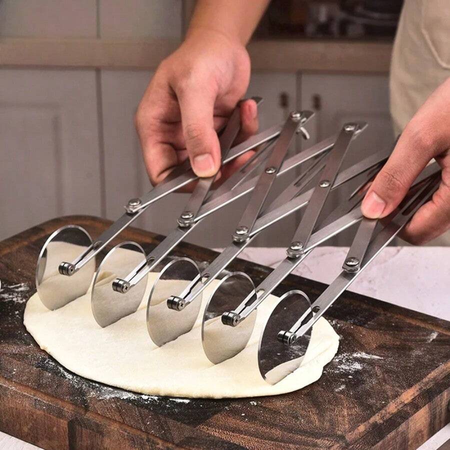 3/5/7 Wheel Pizza Cutter Dough Divider Knife, Flexible Pizza Baking Scraper Stainless Steel Baking Tool - Silver - View 1