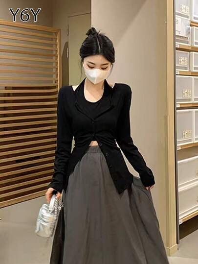  [Y6Y] 女士春季休闲两件套 - 黑色纽扣针织开衫 + 露背U领吊带背心，适合搭配飘逸的中长裙