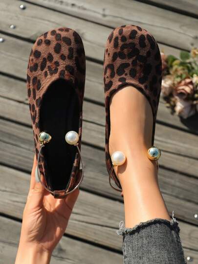 Women's Brown Buckle Decor Minimalist Ballet Shoes, Fashionable And Elegant Mary Jane Shoes, Suitable For Spring, Autumn, Winter, All Seasons. Soft Sole Design Enhances Foot Comfort, Suitable For Workwear, Student Wear, Casual Wear, Travel. Classic Versatile, Soft And Comfortable, Excellent Vintage Retro Fairy Style Low Vamp Flat Shoes, Spring/Summer New Square Toe Flat Faux Pearl Loafers