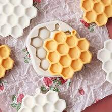 Molde de silicona hexagonal, herramientas de jabón de dibujos animados, decoración de pasteles, caramelos, chocolates, accesorios hechos a mano para llaveros DIY - Ver 1