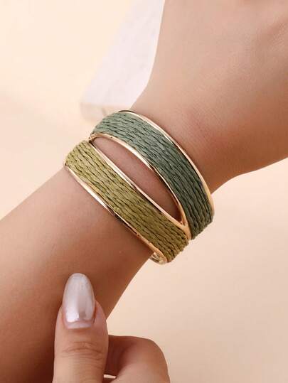 1件手工波西米亚风双色开口手镯，精致有质感，适合旅行、度假、派对、下午茶、音乐节和日常佩戴。