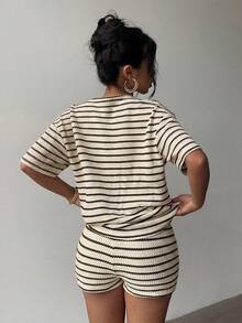 Women's Black & White Striped Round Neck Short Sleeve T-Shirt And Elastic Waist Striped Loose Shorts 2-Piece Set, Suitable For Daily, Commuting, Casual, Vacation, Bohemian Summer - Khaki Coffee Color - View 2