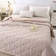 1pc Ultra Soft & Breathable Quilt - Lightweight All-Season Bedding, Modern Floral Plaid Pattern, 100% Polyester, Machine Washable, Suitable For Single/Double Bed, Hotel, Camping And Home Decor, Luxury Hotel Bedding | Modern Quilted Design | Embossed, Autumn Decor, Room Decor - Champagne - View 4