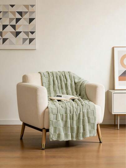 Questa morbidissima coperta a doppio strato con motivo a quadri è caratterizzata da un elegante disegno jacquard a quadri 3D. Ideale per il divano, i riposi in ufficio e molto altro. Il suo design semplice e a tinta unita la rende adatta a divani, letti, uffici e viaggi. Un regalo multifunzionale, perfetto per le festività.