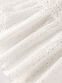 Áo hai dây ren móc rỗng màu trắng thanh lịch, tinh tế theo phong cách Pháp, kiểu dáng mùa hè mới, thích hợp mặc nhiều lớp hoặc theo phong cách thường ngày. - trắng - Xem 3