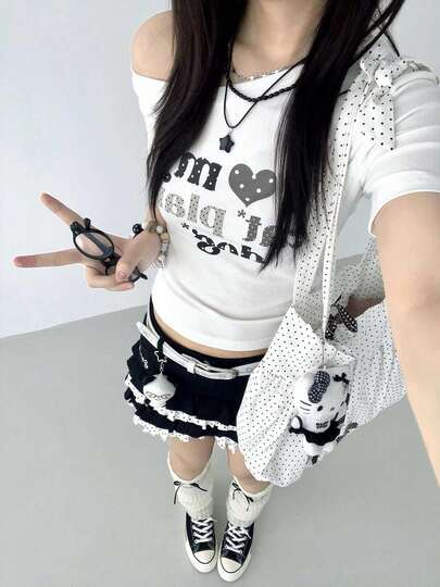 Y2K 美学卡通字母印花不对称肩短袖T恤，性感修身露脐上衣