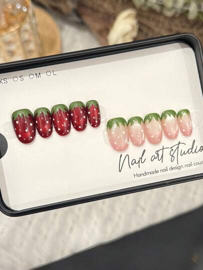 10片手工椭圆形亚克力美甲贴片，短款，简约红粉美甲，闪亮猫眼美甲，可爱草莓水果美甲，简约优雅奢华春季美甲，夏季美甲贴片，多功能美甲DIY假指甲，适合派对、日常、约会、工作场合，可重复使用，送给女性和女孩的美甲用品