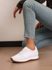 Women's Retro Lace Up Platform Sneakers, Color Block Low Top Casual Walking Shoes, Padded Insole Anti-Slip Waffle Outsole, Multi Color Options, Comfortable Footwear For Daily Commute Shopping Travel Weekend Outings - 白色 - 查看 4