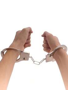 1pc Iron Handcuff Accessory, Diameter Less Than 5cm, Makeup/Costume Prop Party - Silver - View 8