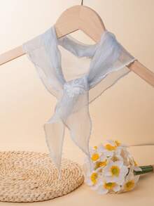 1条女士法式复古蝴蝶刺绣三角头巾发带，蕾丝边真丝围巾，适合夏季海滩和日常穿搭，可用于系包包或发带 - 淺藍色 - 查看 11