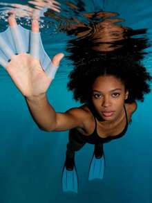 1件成人户外游泳池派对训练硅胶游泳脚蹼，青少年游泳沙滩必备自由游泳训练板 - 彩色 - 查看 6