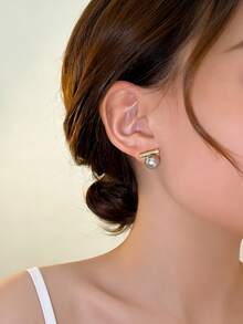 1 Pair Minimalist Faux Pearl Gray Stud Earrings, Fashionable Elegant Versatile Earrings, 2026 New Design Jewelry Suitable For Women's Holiday And Daily Wear - Grey - View 4