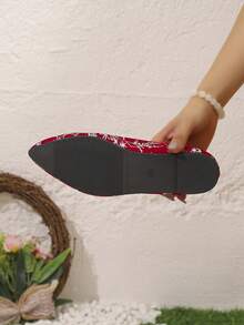 Giày mũi nhọn thêu kiểu Trung Quốc mới, giày nữ cổ thấp đa năng kiểu , giày đế mềm thêu hoa mai cổ điển, giày mũi nhọn kiểu dáng thanh lịch - Đỏ - Xem 6
