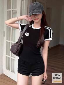 Bộ 2 áo thun ngắn tay kẻ sọc in hình mèo, kiểu dáng thời trang và tôn dáng dành cho nữ. - Đen + Trắng - Xem 5