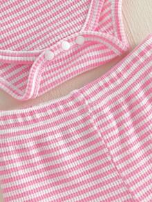 Conjunto de verano para bebé niña: pelele de manga corta con estampado de flores de ganchillo y rayas, pantalones acampanados y diadema con lazo 3 piezas. - Rosa - Ver 8