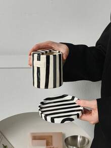 1个复古条纹手绘陶瓷马克杯，可爱少女风高品质浪漫水杯/牛奶杯/拿铁杯，带碟子，个人办公杯 - 彩色 - 查看 14