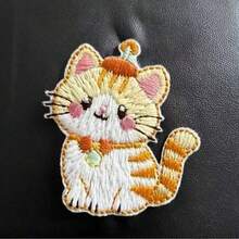 4片刺绣猫咪布贴，熨烫式布贴，适用于衣物。采用热封设计，这些布贴是提升节日和派对氛围的绝佳装饰品，也是朋友聚会的理想点缀。它们非常适合DIY装饰各种配饰和服装，可用于衣服、帽子、夹克、包包和其他服饰。 - 多色 - 查看 3