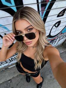 1 Pair Of Unisex Exaggerated Geometric-Frame Sunglasses, Alloy Material, UV400 Anti-Ultraviolet, Retro Punk Style Sunglasses, Perfect For Street Shots And Stylish Photos - Black - View 1