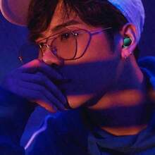 新款F9蓝牙耳机 9D立体声高低音运动耳机 免提触控TWS无线耳塞式耳机 - 查看 4