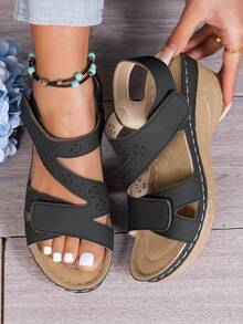 女士镂空坡跟凉鞋，魔术贴设计，透气休闲通勤鞋 - 黑色 - 查看 10