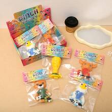 FIFA FIFA 1个可爱卡通捏捏乐玩具，减压慢回弹捏捏乐玩具，解压玩具，吉祥物奖杯设计 - 彩色 - 查看 4