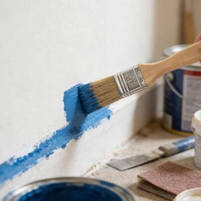 10支猪鬃扁平油漆刷，配有符合人体工学的长柄，适用于室内/室外家居装饰、绘画、粘合、染色、手工制作和家居维修。