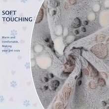 3pcs Upgraded Dog & Cat Flannel Blanket, Washable Soft Pet Throw Blanket, Suitable For Dog House Cage Bed, Cute Paw Print Pattern - 52*76cm - View 5