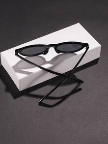 1 gọng kính nam hình oval, kiểu dáng tối giản, phù hợp cho việc đi lại hàng ngày và du lịch, kèm hộp đựng kính. - Nhiều màu - Xem 8