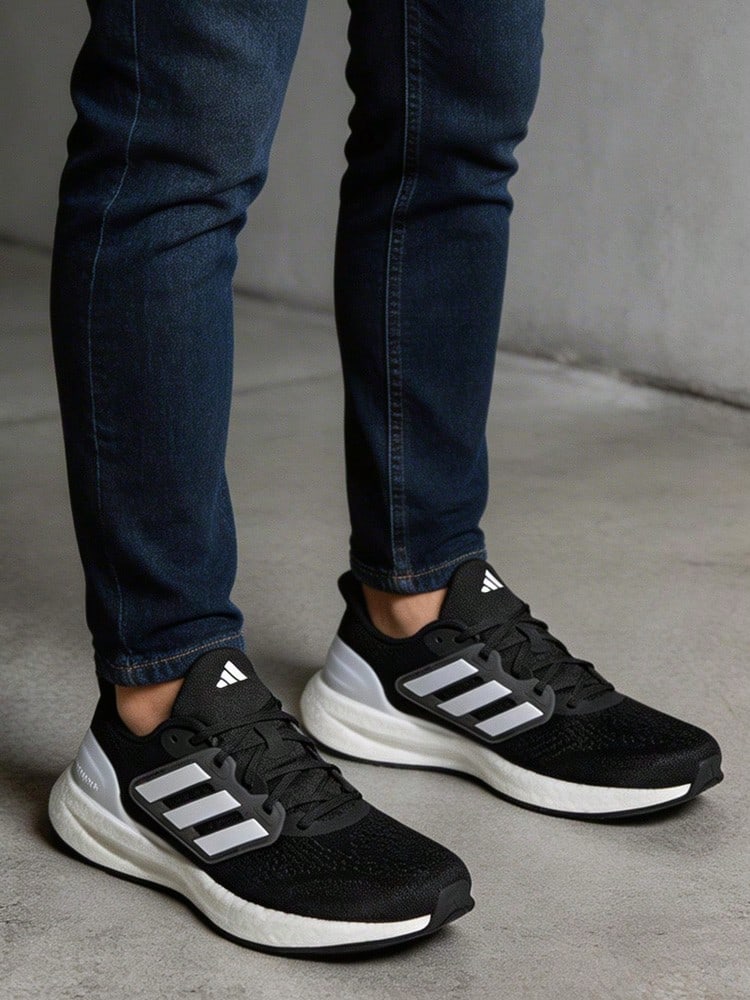 Giày chạy bộ thể thao thường ngày adidas Pureboost 23 Free Run All-match màu đen và trắng - màu đen - Xem 1