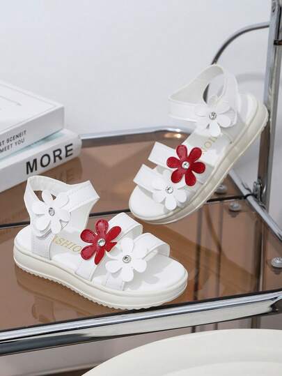 A Pair Of 2026 Summer Children's Thick-Soled Sandals - Color-Matched Flower Soft-Soled Thick-Soled Sandals, Hook And Loop Sandals, Fashionable, Casual And Comfortable. It Is An Ideal Choice For Shopping In The Mall, Summer Trips, Daily Outings And Park Walks, And Can Be Easily Matched With Various Children's Clothing, Children's Sports Sandals.