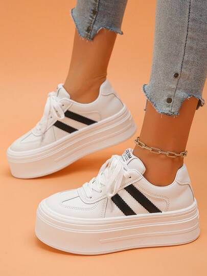 Women's Platform Thick Sole Sneakers, Casual Outdoor Lace-Up Wedge Heel White Leisure Shoes