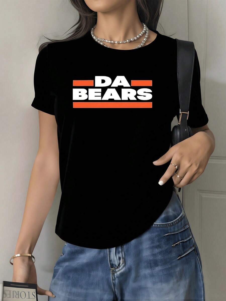 Texto con letras grandes blancas y franjas anaranjadas que evocan fuerza unión y energía urbana camiseta de mujer casual 220g cómoda para uso diario - Negro - Ver 1