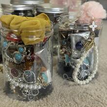 Exquisite Mystery Jewelry Jar Set - Valentine's Day 1 Piece Surprise Jewelry Box For Women,Fashionable Gift Set (Necklace, Earrings, Rings,Kracelet,Keychain, Hair Clip,Etc) - Unique Birthday Gift For Her - 1 件 - 查看 4