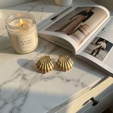 Gold Color Earrings, Casual Style, Suitable For Women To Wear At The Beach Or For Daily Use - Small Shell Earrings - View 3
