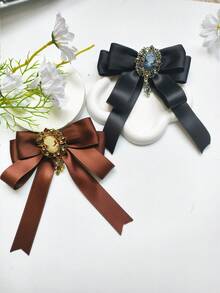 时尚个性化领结花朵，适合搭配校服、休闲装和戏服，是返校必备单品，也是休闲娱乐的理想之选。推荐作为情人节礼物。 - 領結2 - 查看 3