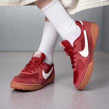 Nike Giày thể thao nữ TERRA MANTA kiểu dáng thường ngày - Đỏ - Xem 4