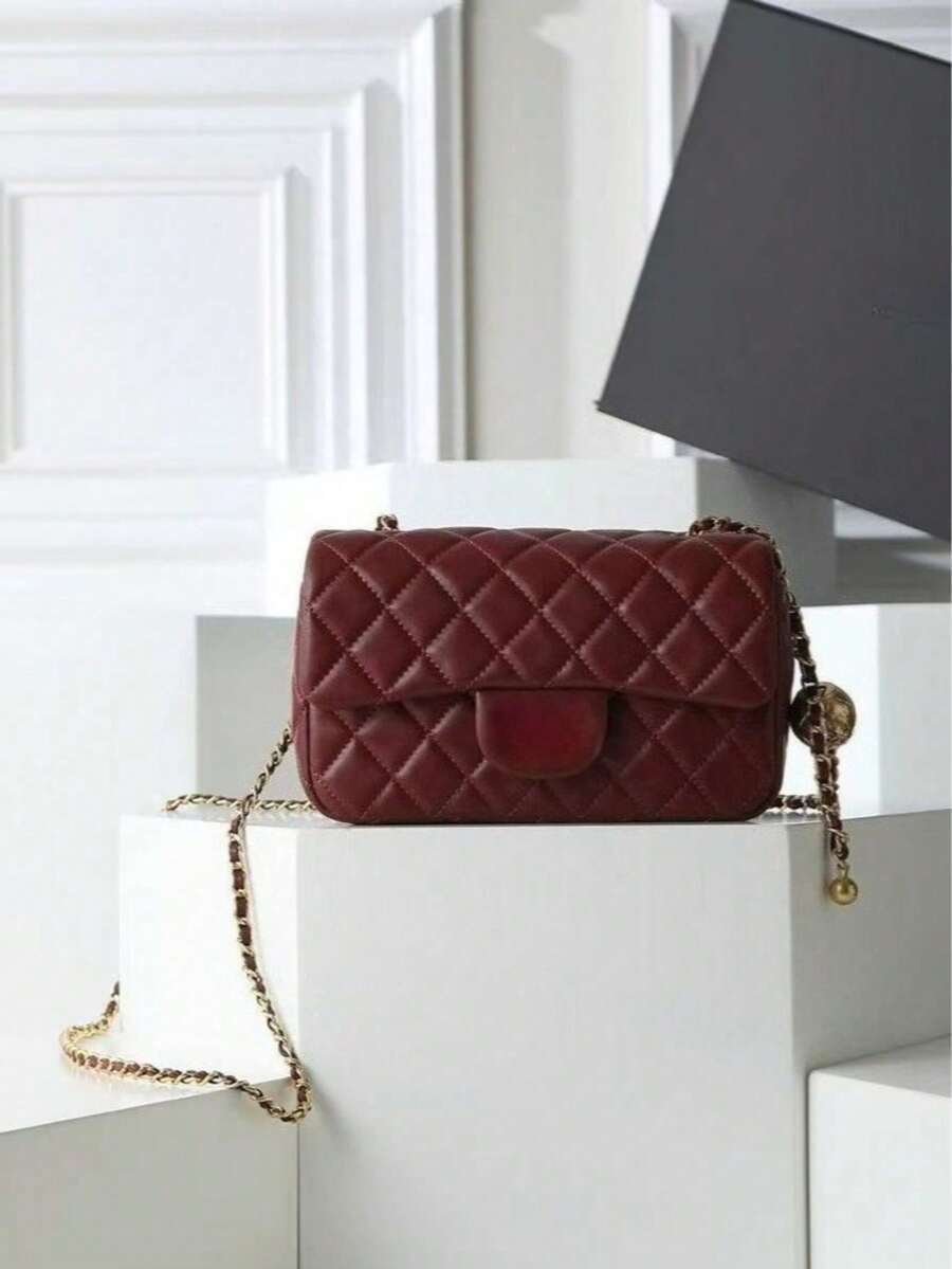 Fashion Patchwork Flap Crossbody Bag - Burgundy With Decorative Ball Gold Chain Shoulder Strap, Pebbled Leather - Suitable For Daily Use/Parties - 酒紅色 - 查看 1