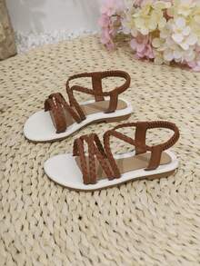 1 Pair Summer Kids Fashion Sandals, Classic Woven Strap Criss-Cross Elastic Slip-On Unisex Outdoor Flat Sandals - Brown - View 2