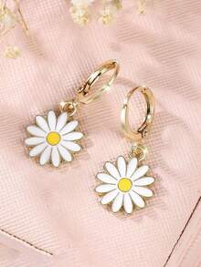 1 Pair Of Exquisite Yellow Daisy Shaped Earrings, Women's Style, Engagement/Wedding Earrings, Perfect Gift For Sisters/Mothers, Valentine's Day, Mother's Day, Mom Gift - Daisy - View 5