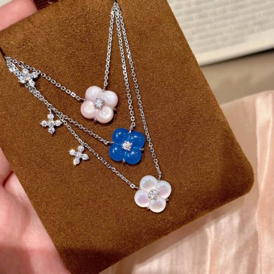 1 chiếc vòng cổ hình cỏ bốn lá lấp lánh mới, thiết kế độc đáo, sang trọng và thanh lịch dành cho nữ. - Dây chuyền hình cỏ bốn lá đính kim cương lấp lánh - Xem 1