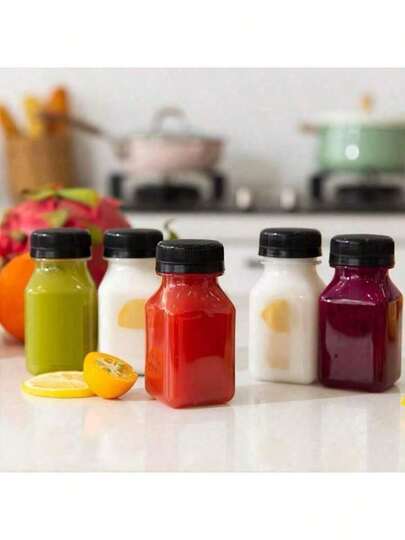 6 piezas Botellas de plástico transparente de 4 onzas con tapas negras y pegatinas, botellas de agua reutilizables para jugo, batido y bebidas