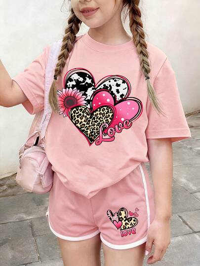 Bộ đồ phù hợp cho nữ tuổi teen, áo thun cổ tròn và quần short, họa tiết hình trái tim, bò sữa, báo đốm, chấm bi, thiết kế tối giản thoải mái, thích hợp cho mùa xuân và mùa hè.