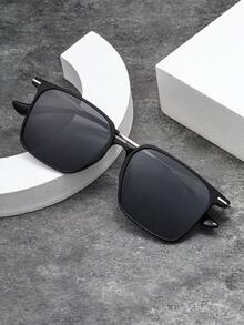 Polarized Sunglasses, Unisex Retro Rectangular Metal Black Fashion Glasses, Classic Design For Outdoor Sports, Cycling, Travel, Beach, Driving, Fishing, UV Protection - Black - View 3