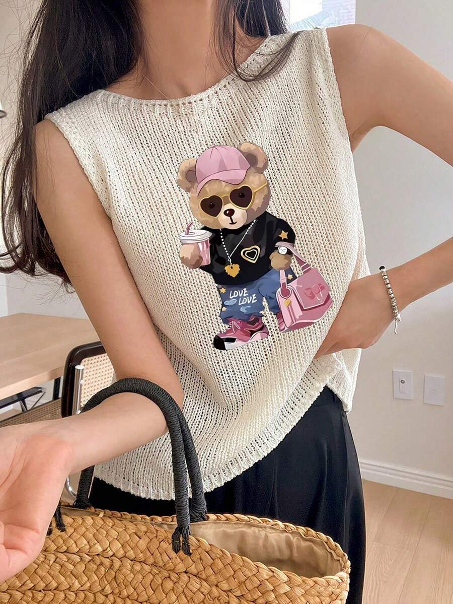 Áo ba lỗ nữ cổ tròn mới mùa xuân hè in hình gấu bông đội mũ lưỡi trai và uống nước, áo thun trắng mùa hè, kiểu dáng đơn giản, thanh lịch, phù hợp cho đi làm, áo nữ mùa hè, mặc hàng ngày, đi chơi, tốt nghiệp. - trắng - Xem 1