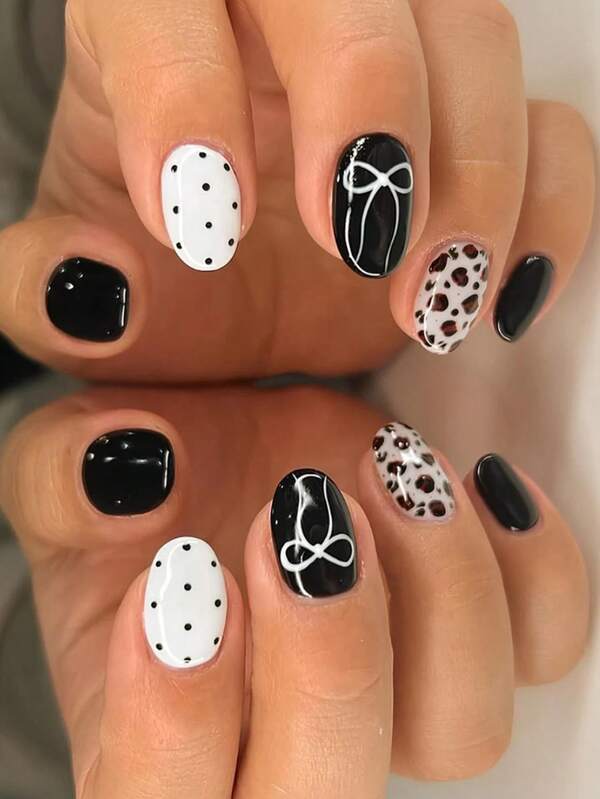 24 Pieces Oval-Shaped Pressed Nails, Sweet And Cool Leopard Print Bow, Polka Dot And Round Dot Designs, European Style. Fake Nails, Nail Decorations, Nail Art. Suitable For Women's Parties, Gatherings, Daily Life, Work And Other Occasions! Enhance Your Elegance